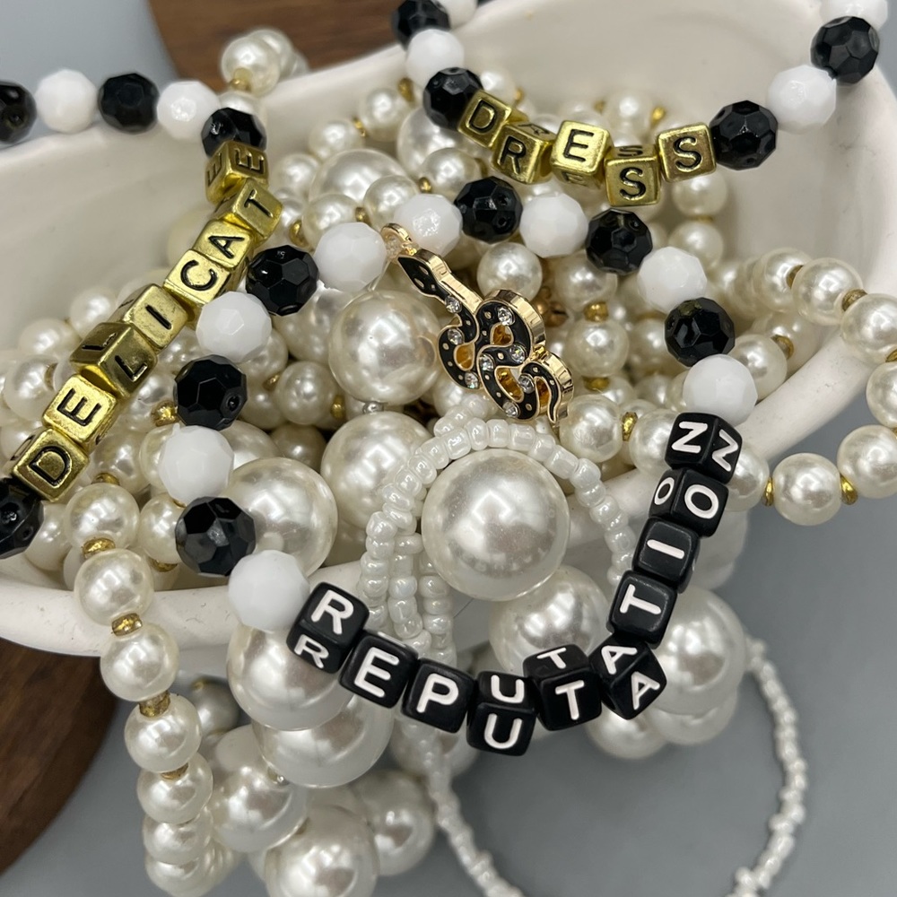 Reputation bracelet - Picture 2 of 3